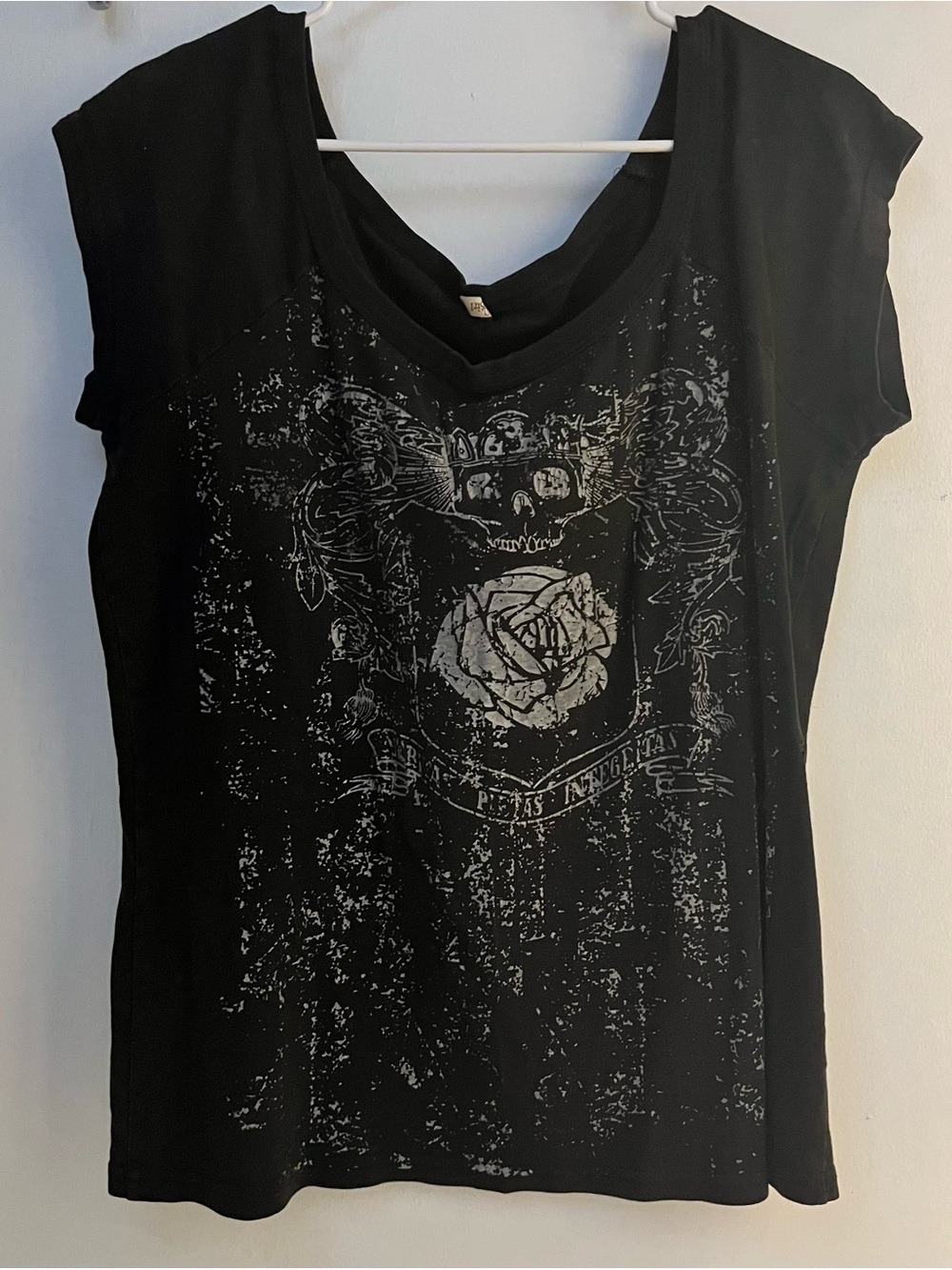 Women's Black V-Neck Rose Graphic Tee